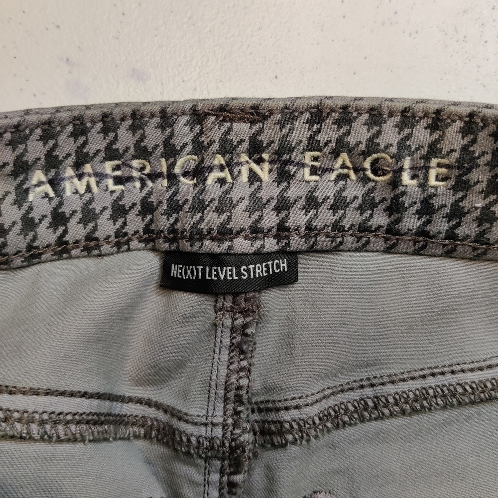 American Eagle Grey & Black Curvy Super High Rise Jegging size 2 - Picture 4 of 5